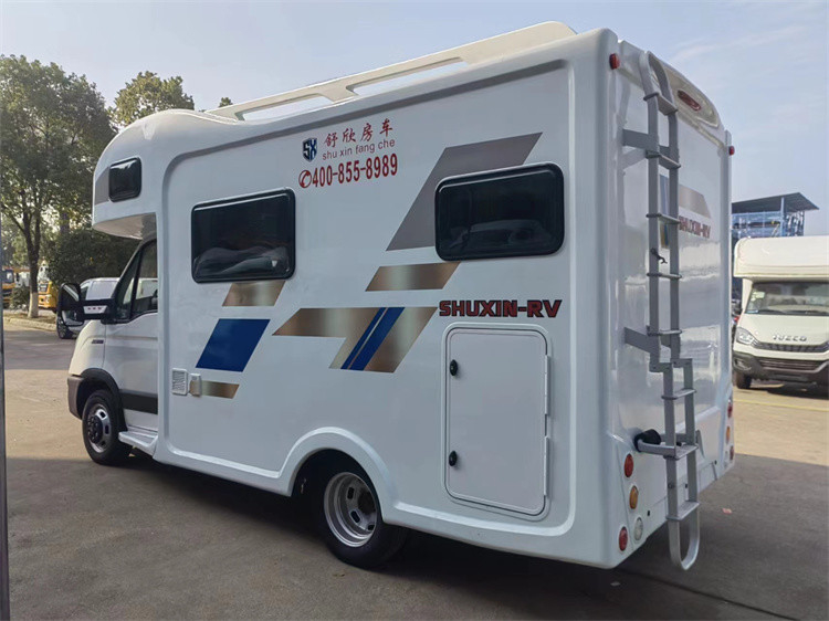 이동 투어 트럭 RV 카라반 밴 190 hp 엔진 최대 실력 7042 kg