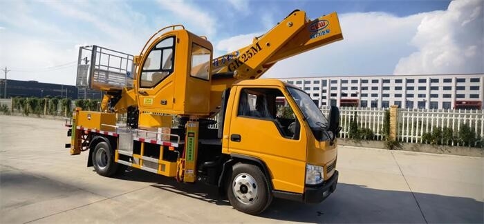 132HP 유로 5 항공 작업 플랫폼 트럭